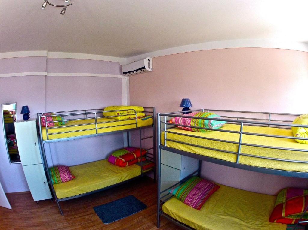 Backpackers Fairytale Hostel سبليت الغرفة الصورة